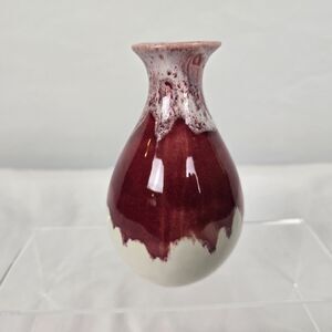 Bud Vase Signed by Vigmostav Red White Ceramic 5" x 3"
